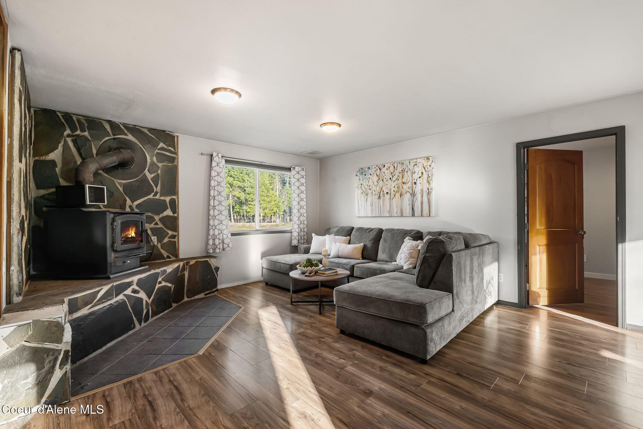 526 Mountain View Road Clark Fork, ID 83811 - Photo 4 of 44 4_DSC03240