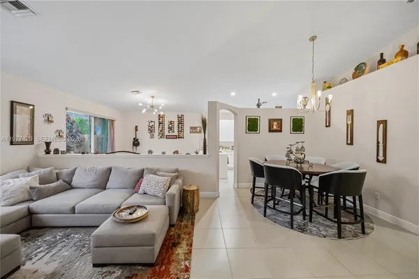 $4,000 | 7862 Northwest 62nd Terrace, Unit 7862, Parkland, FL 33067