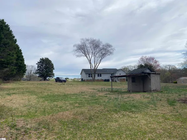 $2,600 | 426 Anderson Ridge Road, Greer, SC 29651