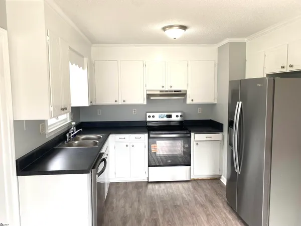 $2,600 | 426 Anderson Ridge Road, Greer, SC 29651