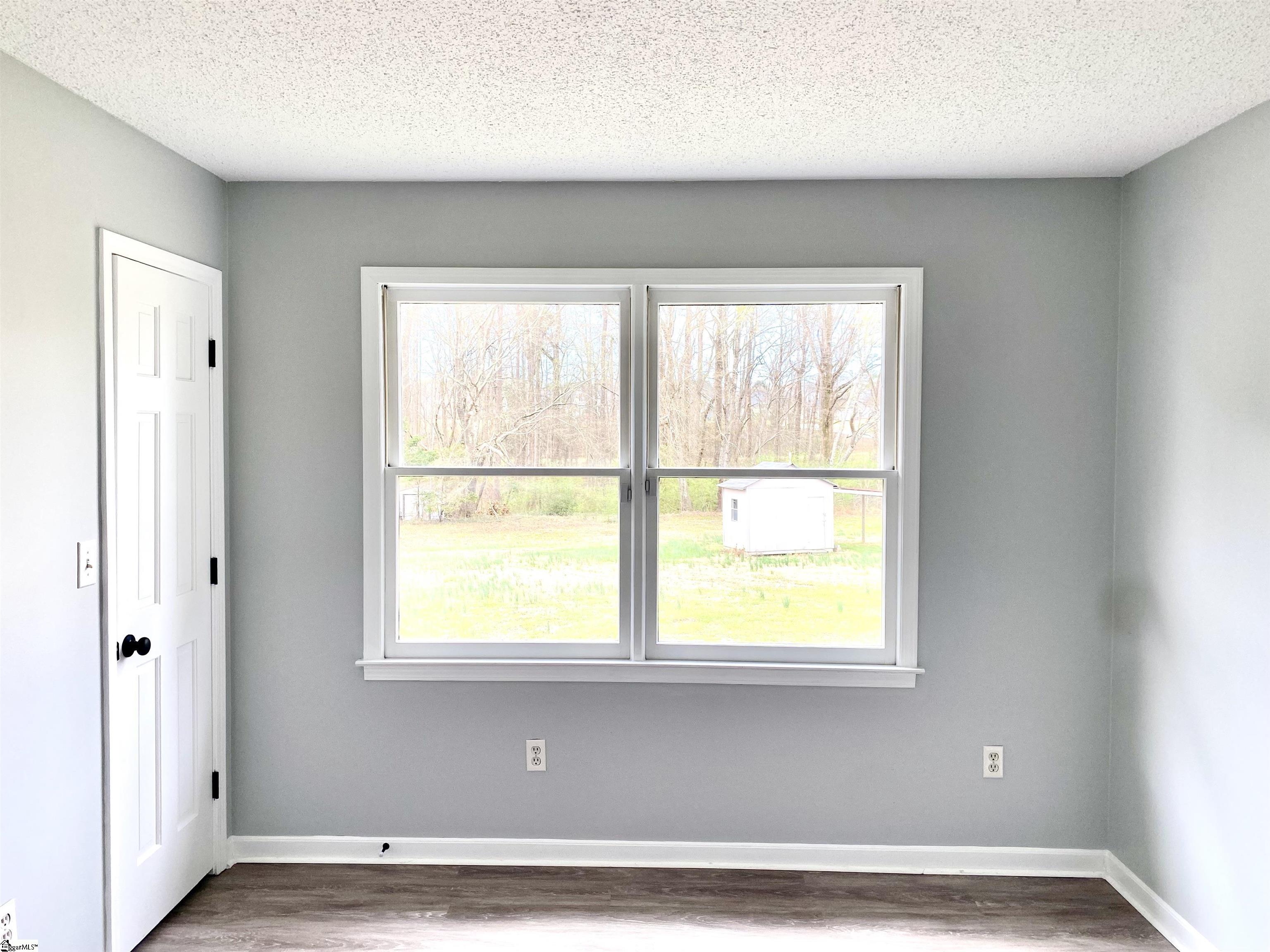 426 Anderson Ridge Road Greer, SC 29651 - Photo 7 of 15