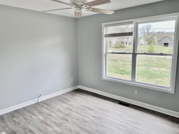 $2,600 | 426 Anderson Ridge Road, Greer, SC 29651