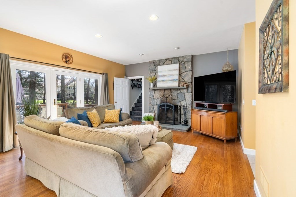 42 Oxbow Road Wayland, MA 01778 - Photo 12 of 41