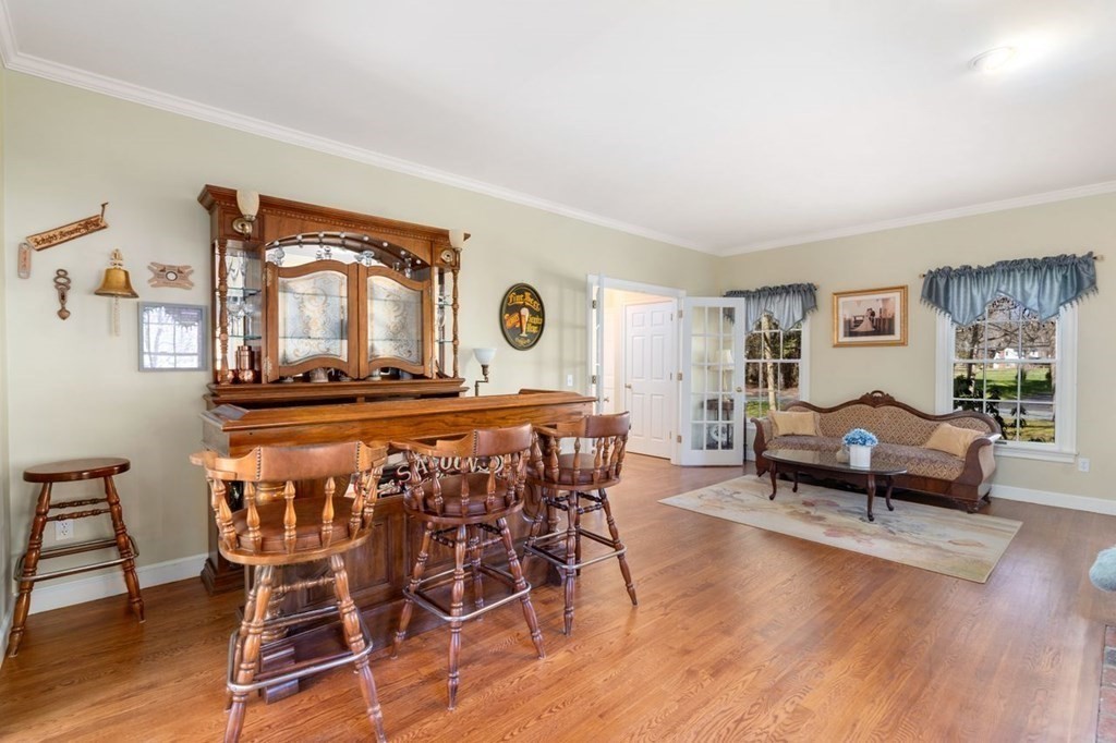 42 Oxbow Road Wayland, MA 01778 - Photo 18 of 41