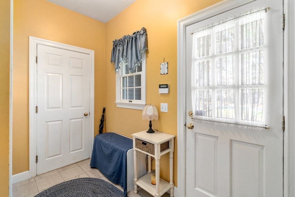 42 Oxbow Road Wayland, MA 01778 - Photo 21 of 41