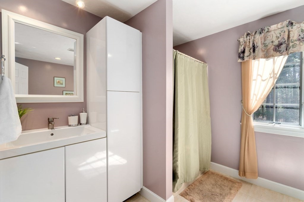 42 Oxbow Road Wayland, MA 01778 - Photo 25 of 41