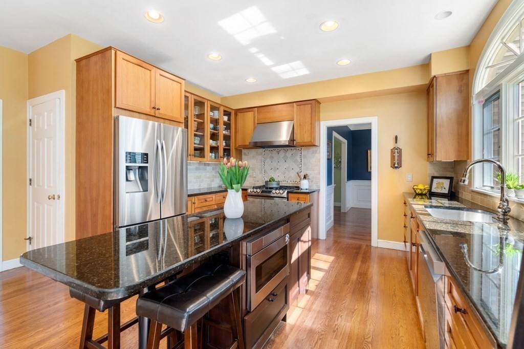 42 Oxbow Road Wayland, MA 01778 - Photo 6 of 41