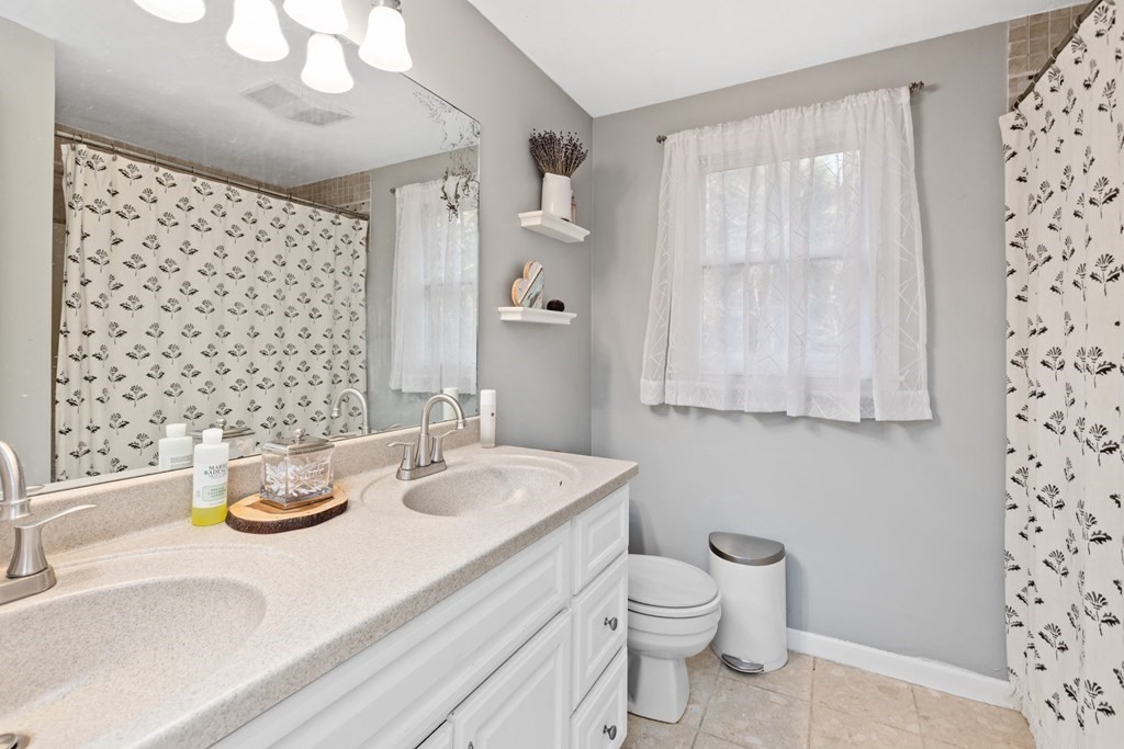 170 Hill Road Groton, MA 01450 - Photo 13 of 21