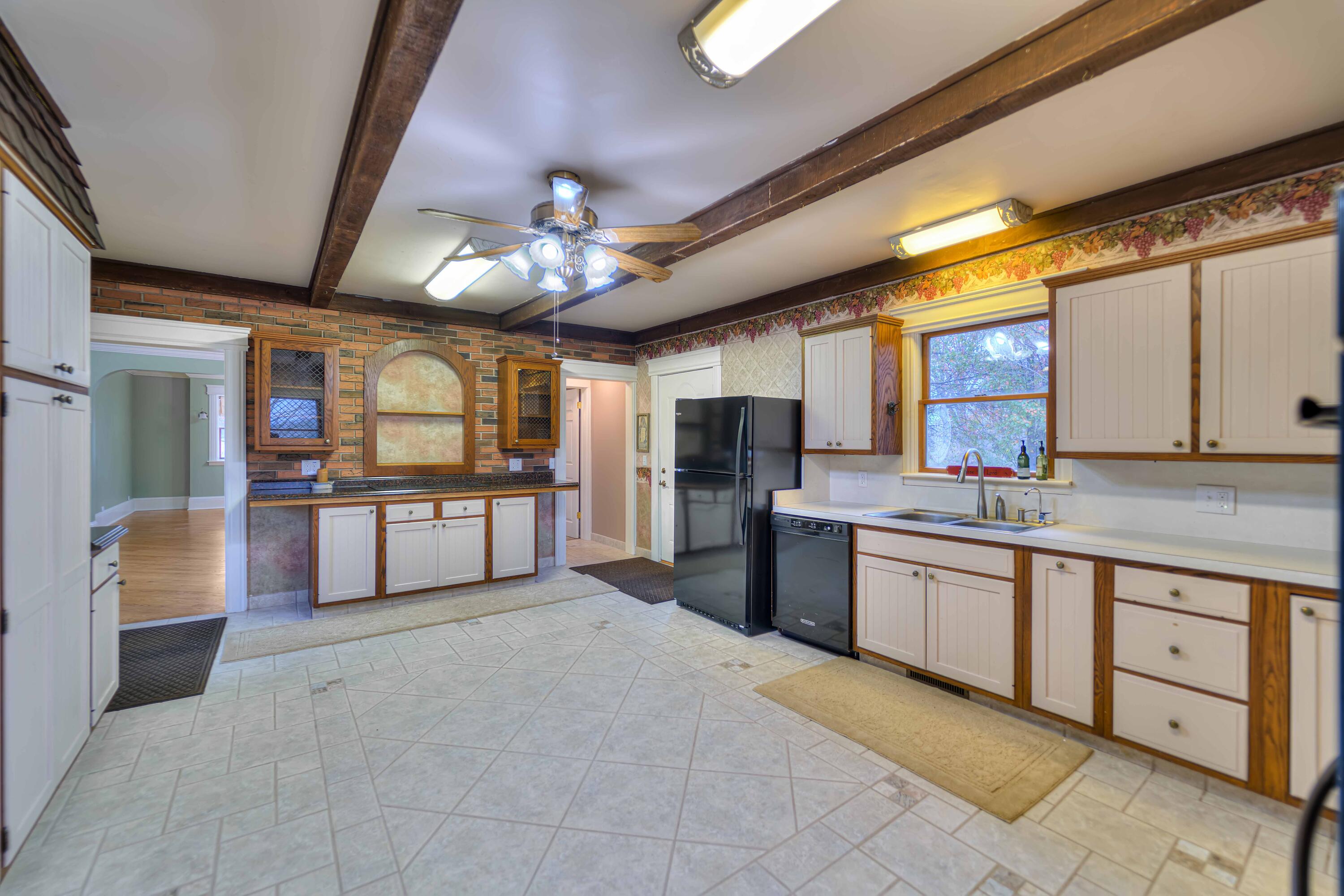 3410 South Dearing Road Spring Arbor, MI 49283 - Photo 9 of 43 3410 S Dearing Rd 28