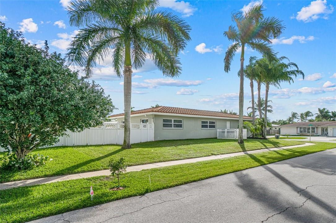 1167 Southwest 13th Drive Boca Raton, FL 33486 - Photo 4 of 36 Photo 4