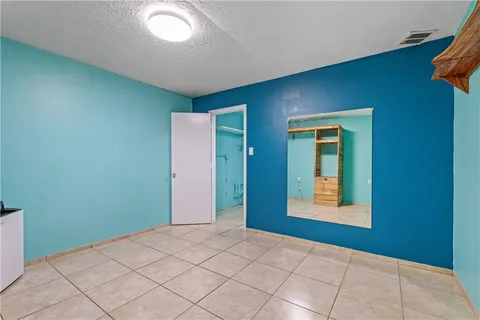 $240,000 | 1255 16th Avenue Southwest, Vero Beach, FL 32962