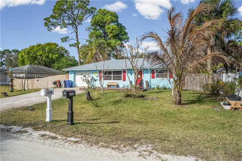 $240,000 | 1255 16th Avenue Southwest, Vero Beach, FL 32962