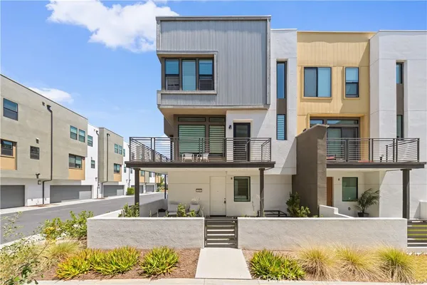 $1,248,000 | 120 Sawbuck, Irvine, CA 92618