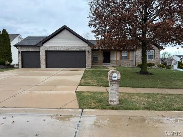 $425,000 | 3901 Rocky Mound Drive, Wentzville, MO 63385