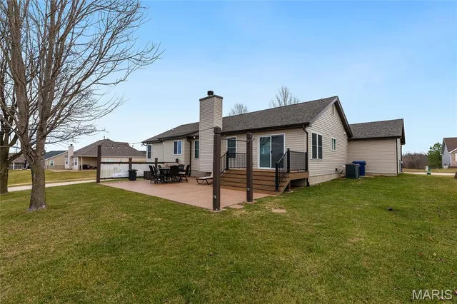 $425,000 | 3901 Rocky Mound Drive, Wentzville, MO 63385