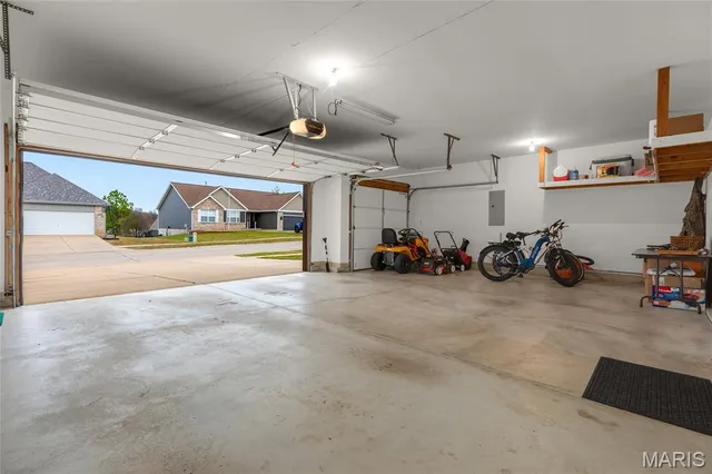 $425,000 | 3901 Rocky Mound Drive, Wentzville, MO 63385