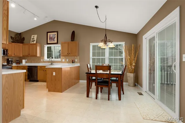 $425,000 | 3901 Rocky Mound Drive, Wentzville, MO 63385