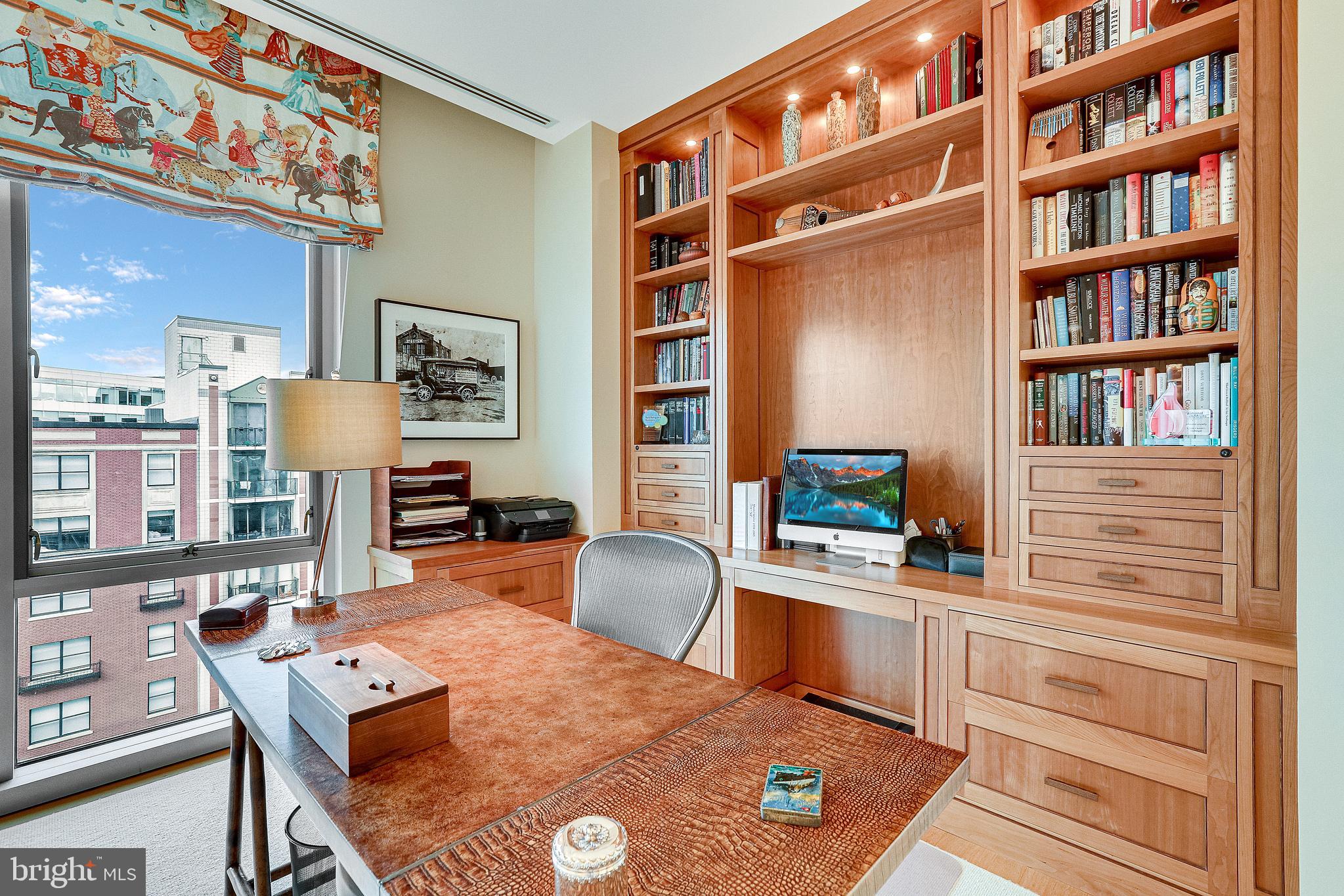 1177 22nd Street Northwest, Unit 7G Washington, DC 20037 - Photo 9 of 33 Den/Office/Library with custom built-ins