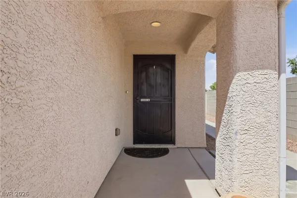 $2,100 | 5510 Walcott Drive, Las Vegas, NV 89118