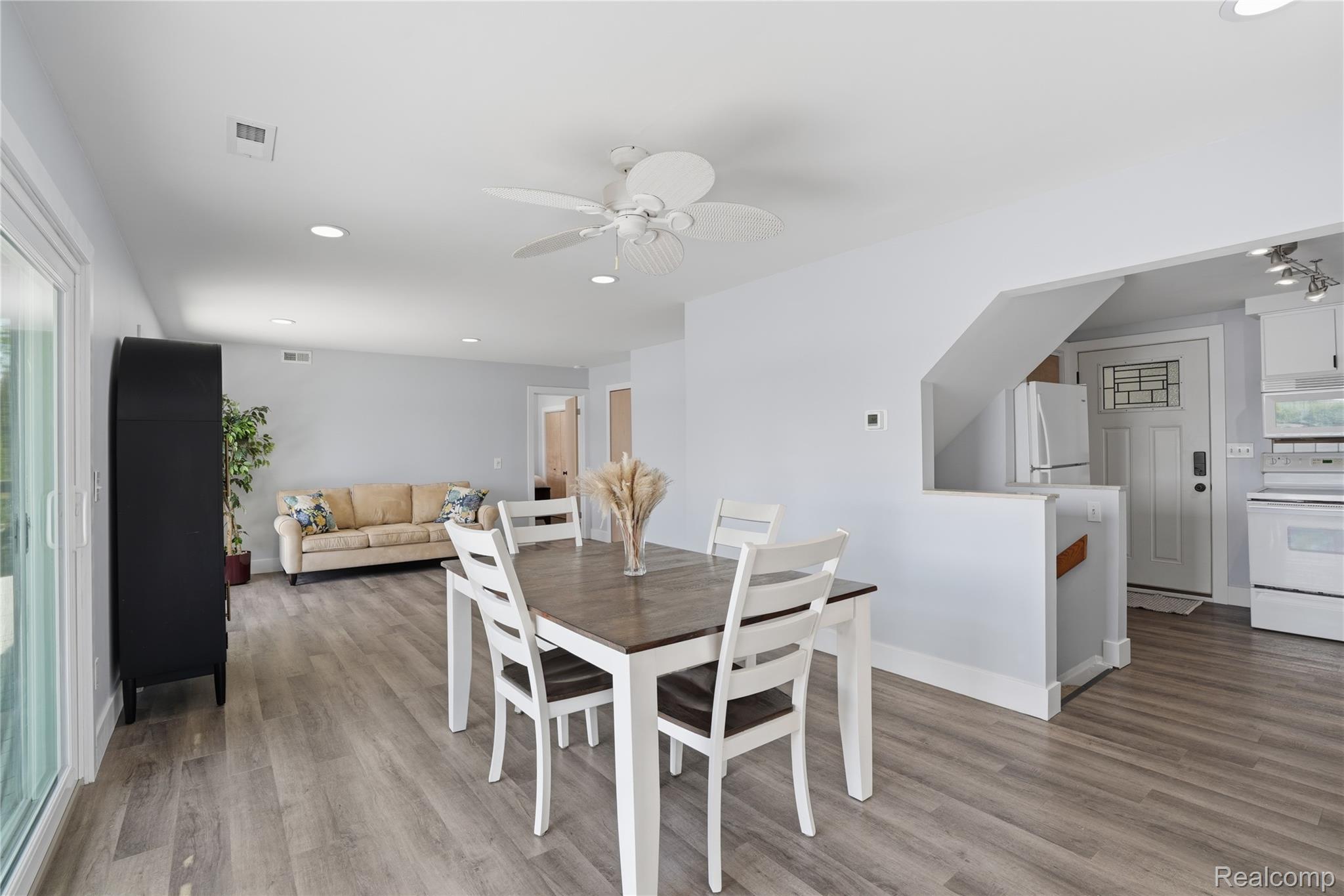 7217 Andersonville Road Clarkston, MI 48346 - Photo 11 of 65 Dining area