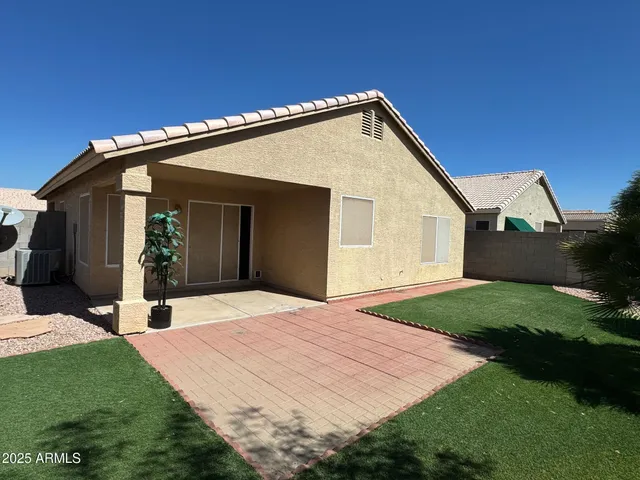 $1,795 | 10441 West Palm Lane, Avondale, AZ 85392