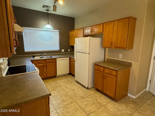 $1,795 | 10441 West Palm Lane, Avondale, AZ 85392