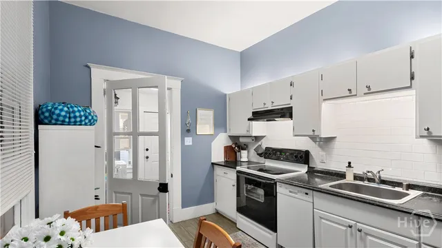 $795,000 | 534 East Waldburg Street, Savannah, GA 31401