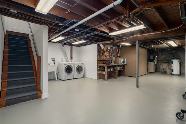 a close view of sink