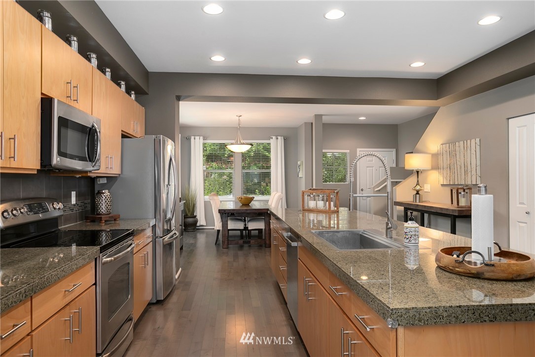 6446 High Point Drive Southwest Seattle, WA 98126 - Photo 12 of 25 Gallery Image 12