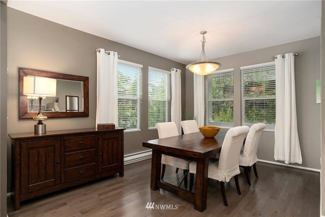 6446 High Point Drive Southwest Seattle, WA 98126 - Photo 3 of 25 Gallery Image 3