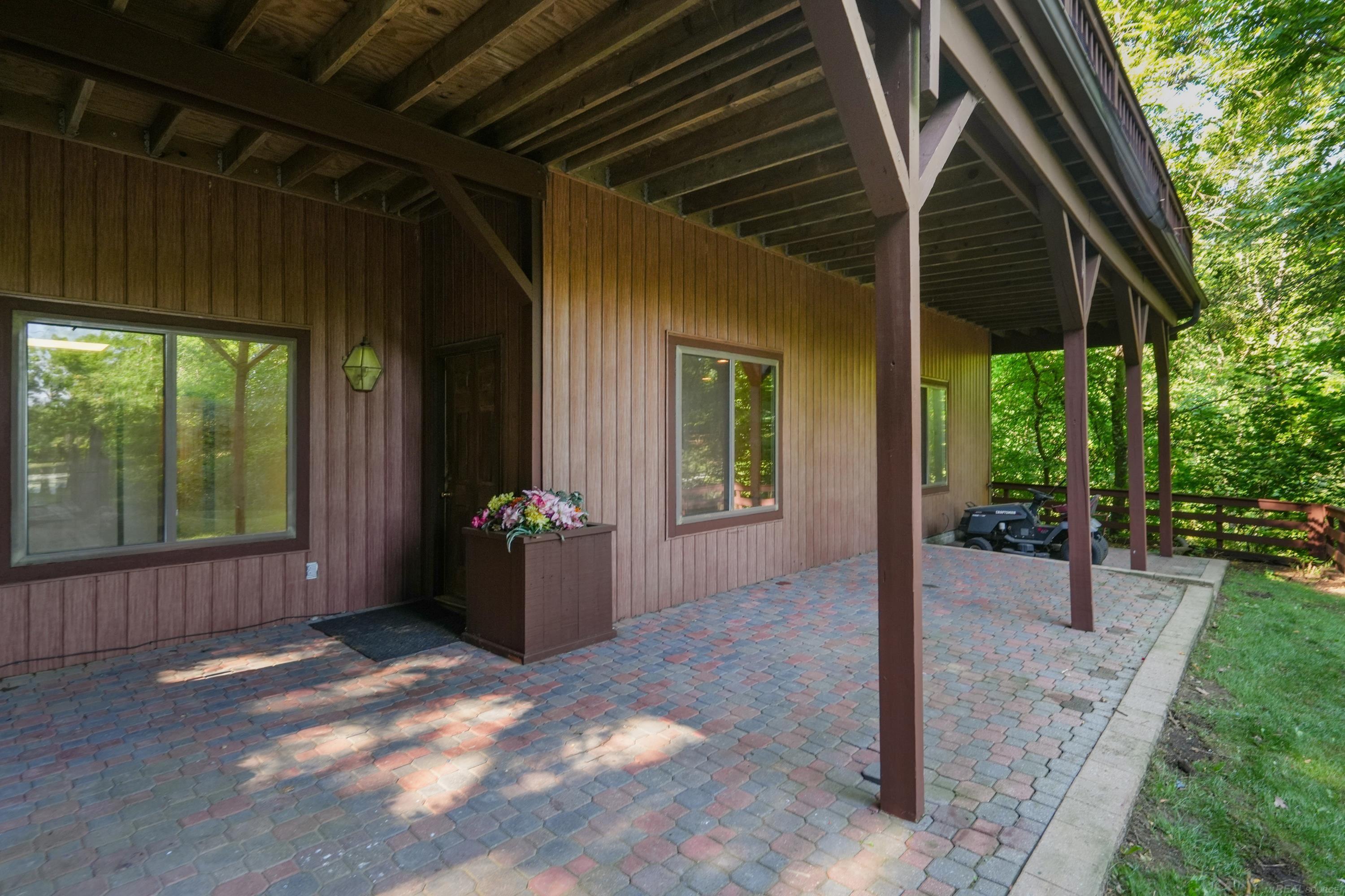 11535 Longden Pinckney, MI 48169 - Photo 71 of 75 50214482-e454a618-ca00-4191-ae3a-45f52338ec5d.JPG