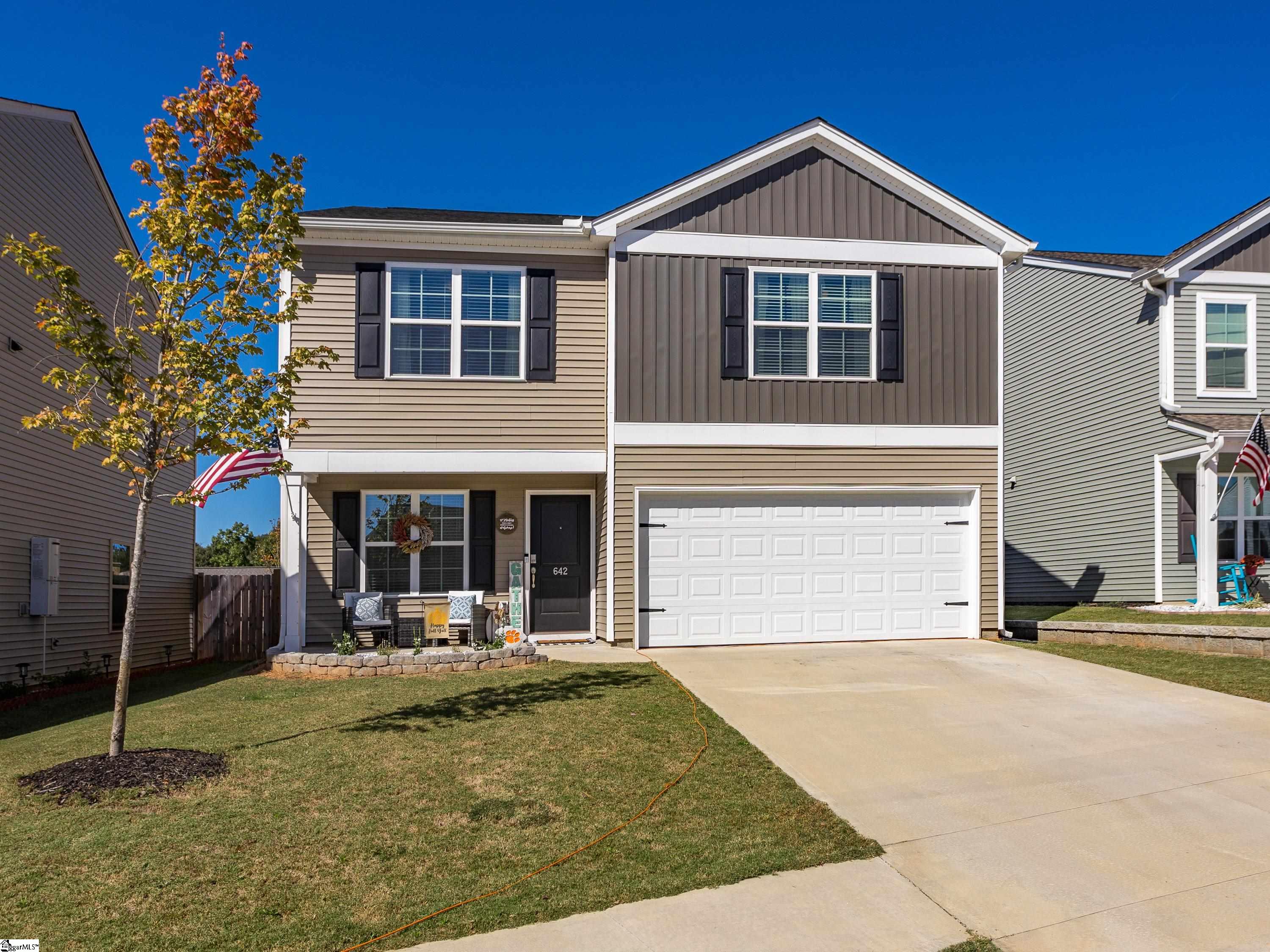 642 Ridgeville Crossing Drive Inman, SC 29349 - Photo 2 of 34