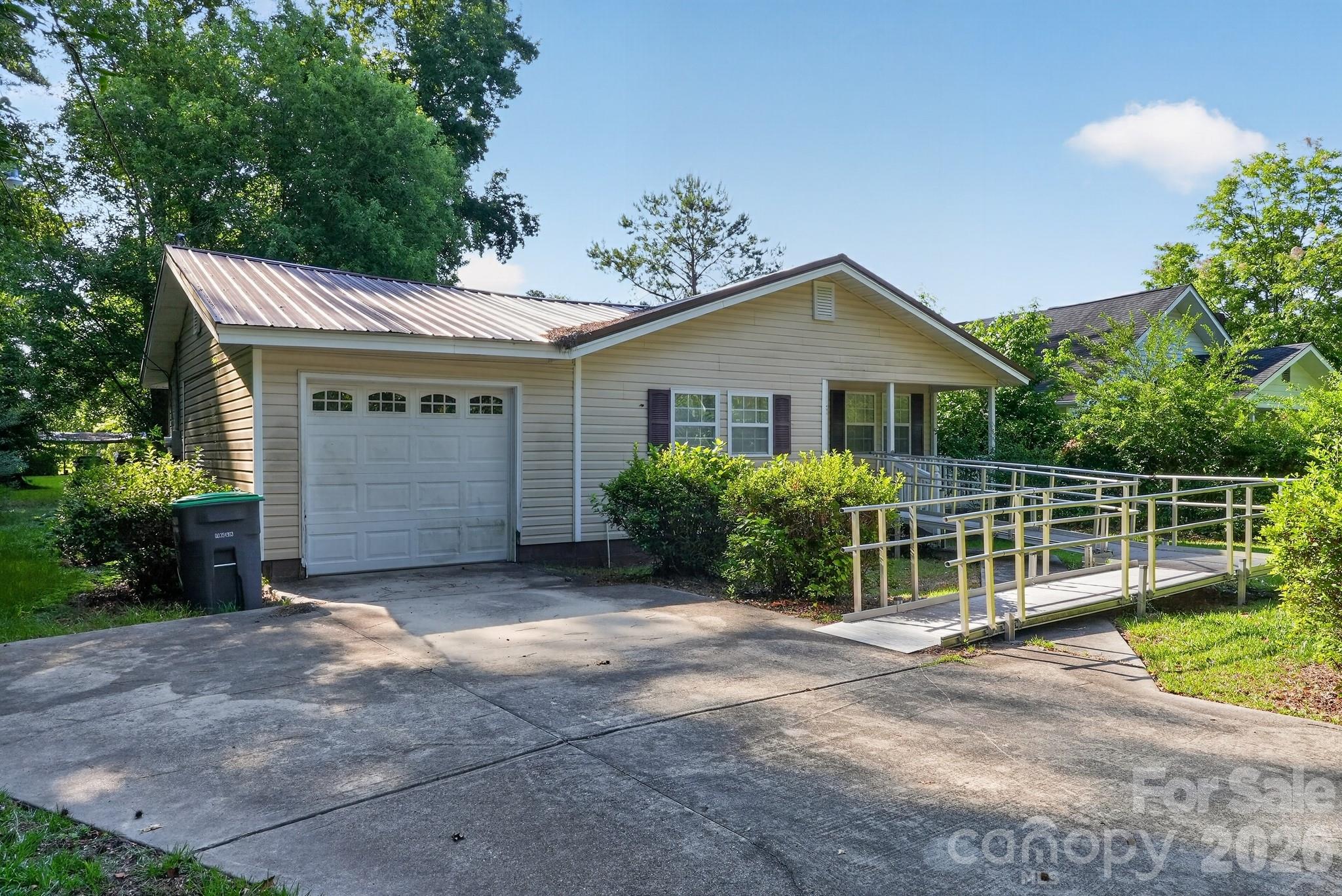 4494 Market Street Loris, SC 29569 - Photo 1 of 34