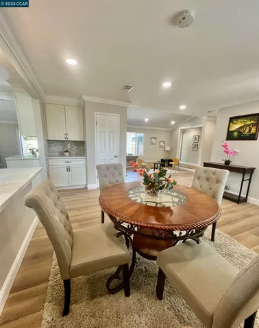 $879,000 | 124 Fuschia Court, Martinez, CA 94553