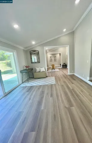 $879,000 | 124 Fuschia Court, Martinez, CA 94553