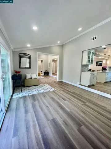 $879,000 | 124 Fuschia Court, Martinez, CA 94553