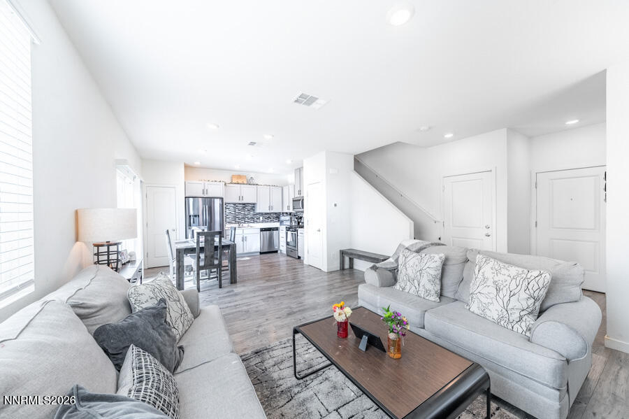 8830 Wolf Moon Drive Reno, NV 89506 - Photo 11 of 31 WM-1013