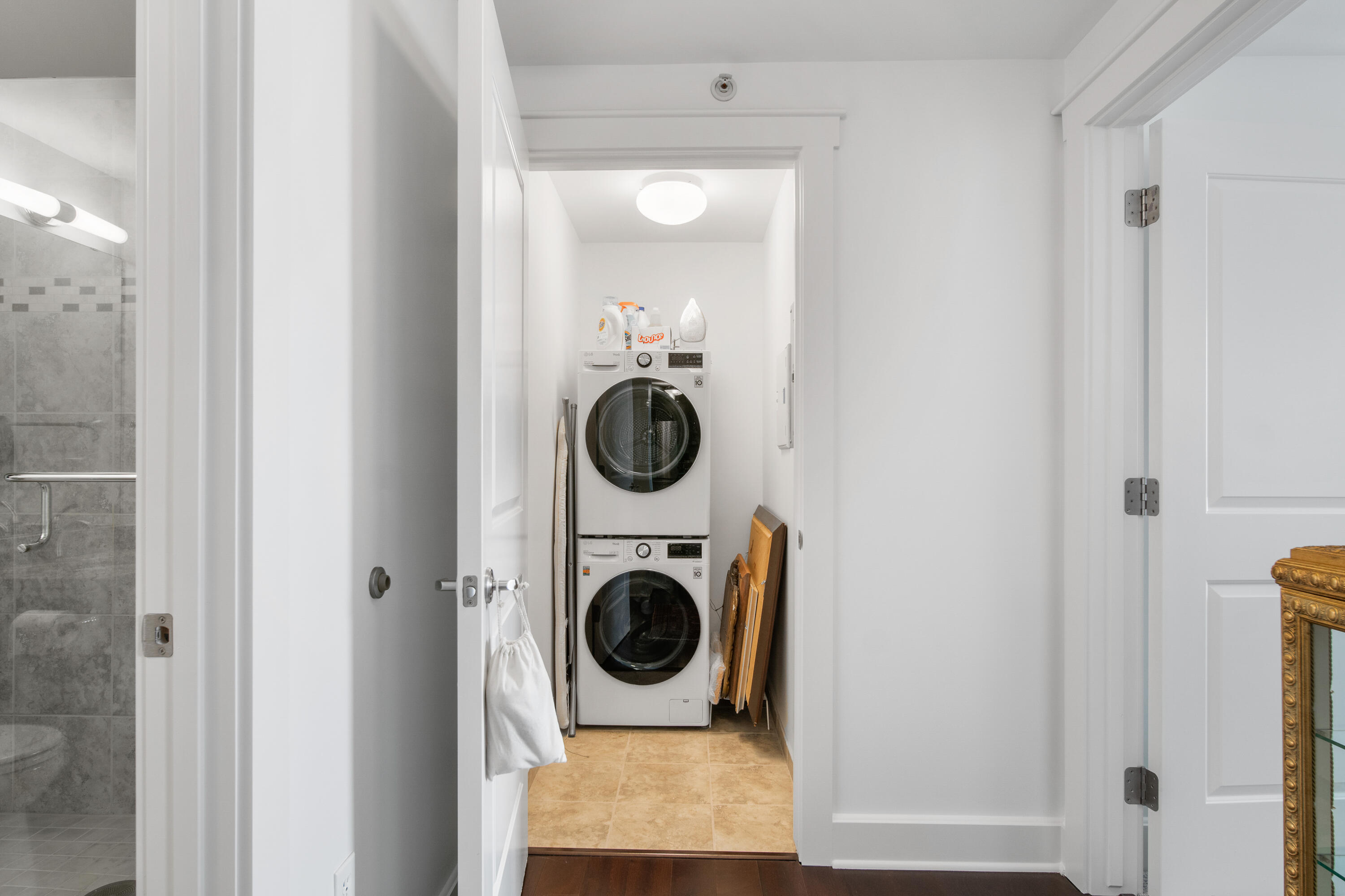 27 Library Street Northeast, Unit 703 Grand Rapids, MI 49503 - Photo 14 of 22 Laundry