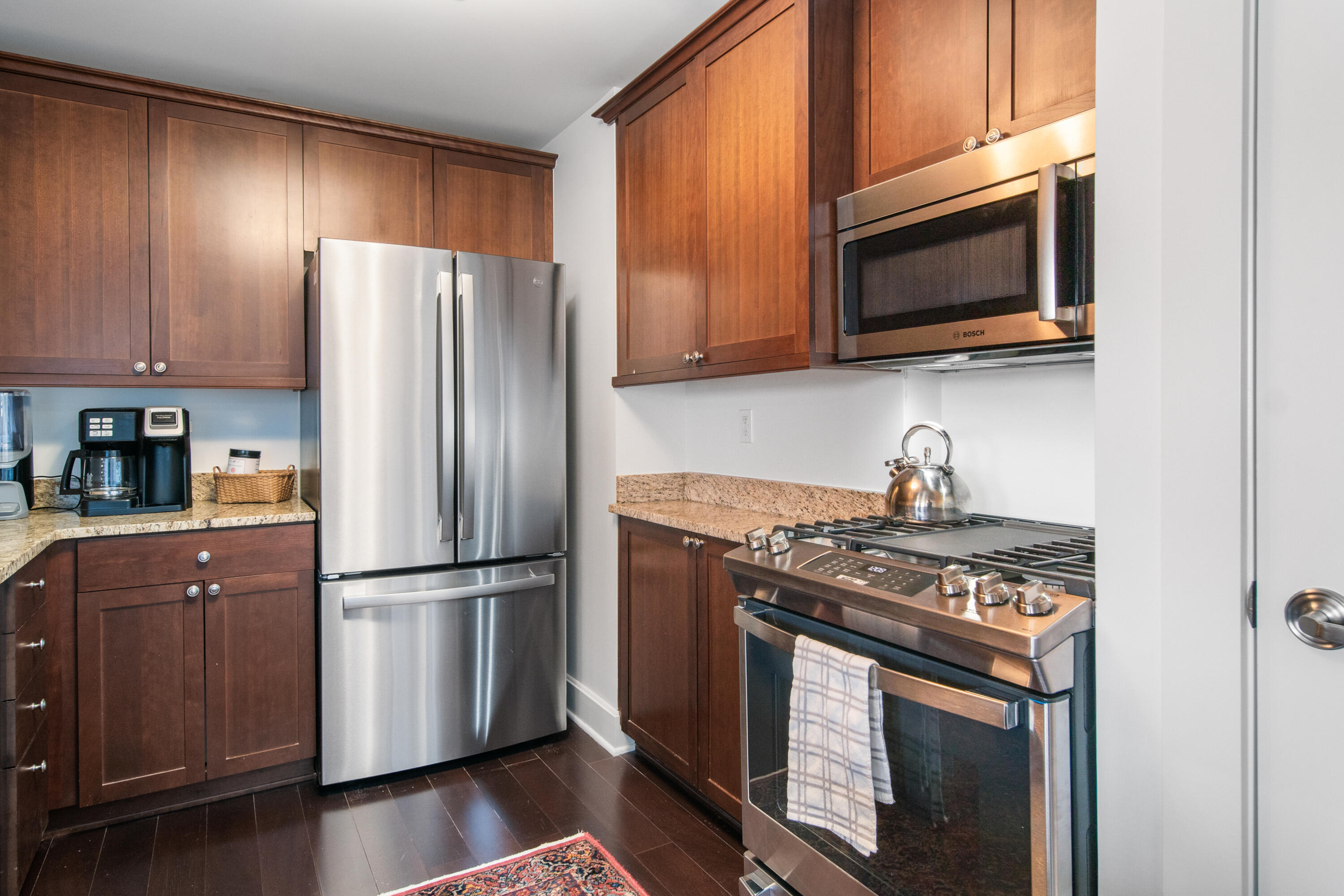 27 Library Street Northeast, Unit 703 Grand Rapids, MI 49503 - Photo 6 of 22 Kitchen