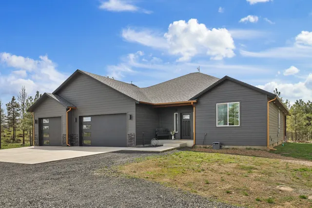 $725,000 | 22711 South Gateway Lane, Cheney, WA 99004