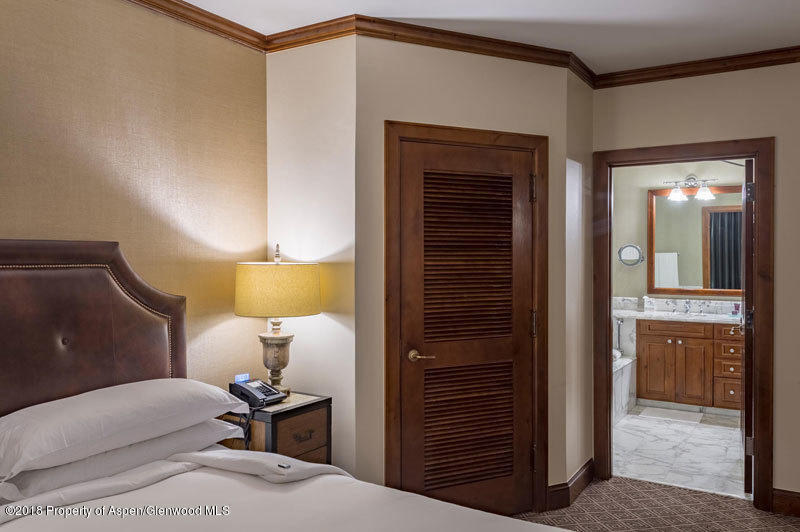 197 Prospector Road, Unit 24062 Aspen, CO 81611 - Photo 15 of 42 Ritz-Carlton-Club-3BR1 (10)