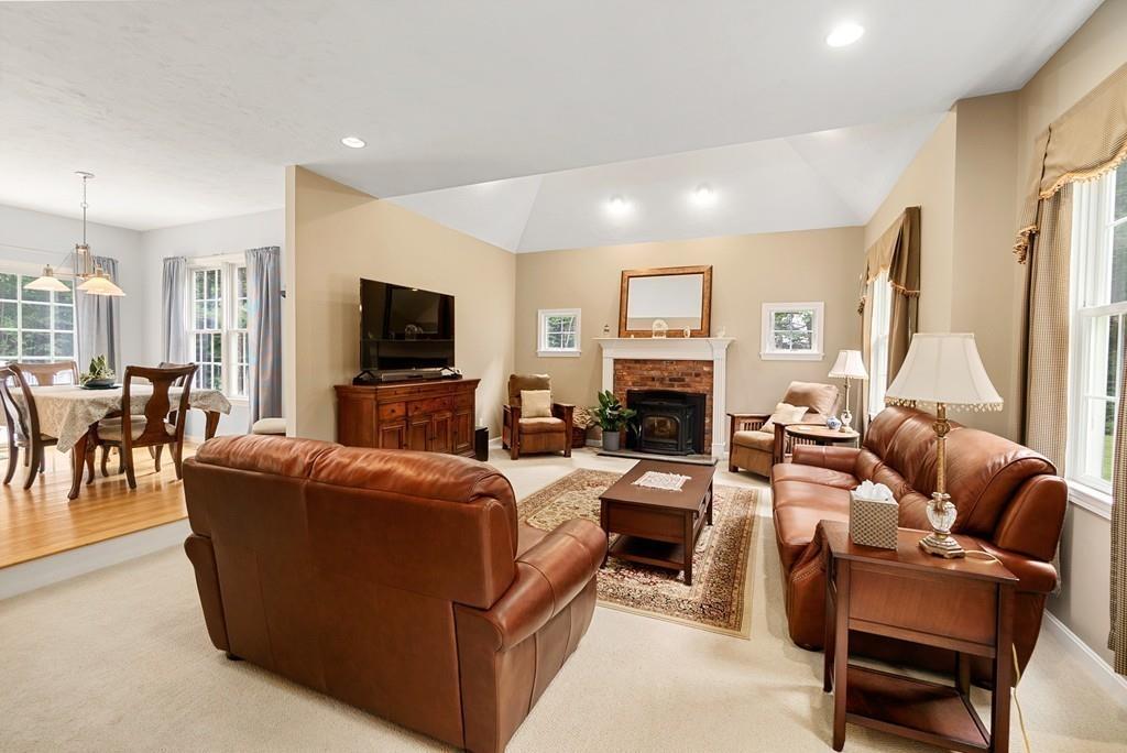 105 Breakneck Road Sturbridge, MA 01566 - Photo 8 of 31