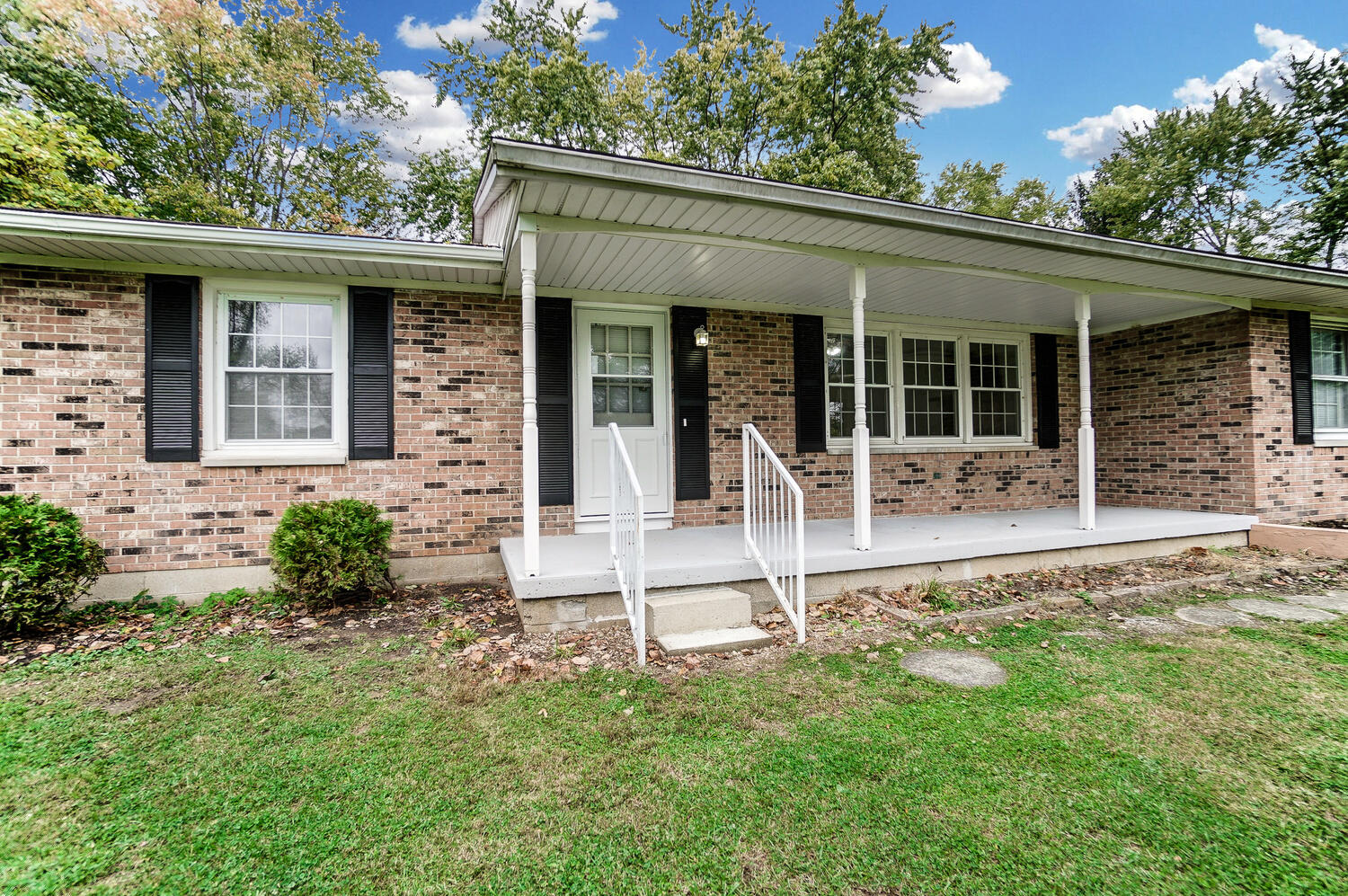 1483 Groop Road Springfield, OH 45504 - Photo 4 of 39