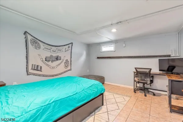 $610,000 | 707 Kingston Avenue, Kenilworth, NJ 07033