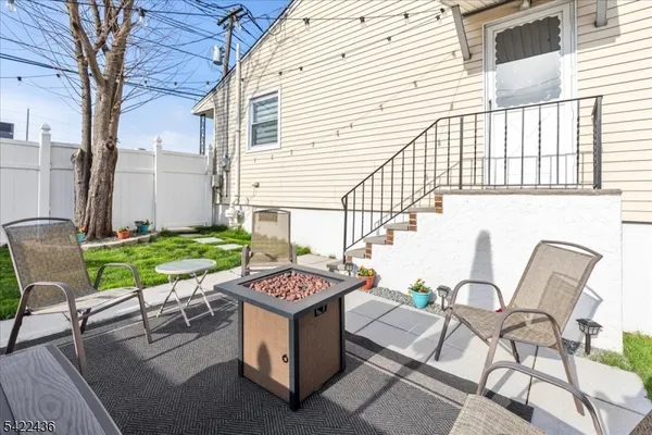 $610,000 | 707 Kingston Avenue, Kenilworth, NJ 07033