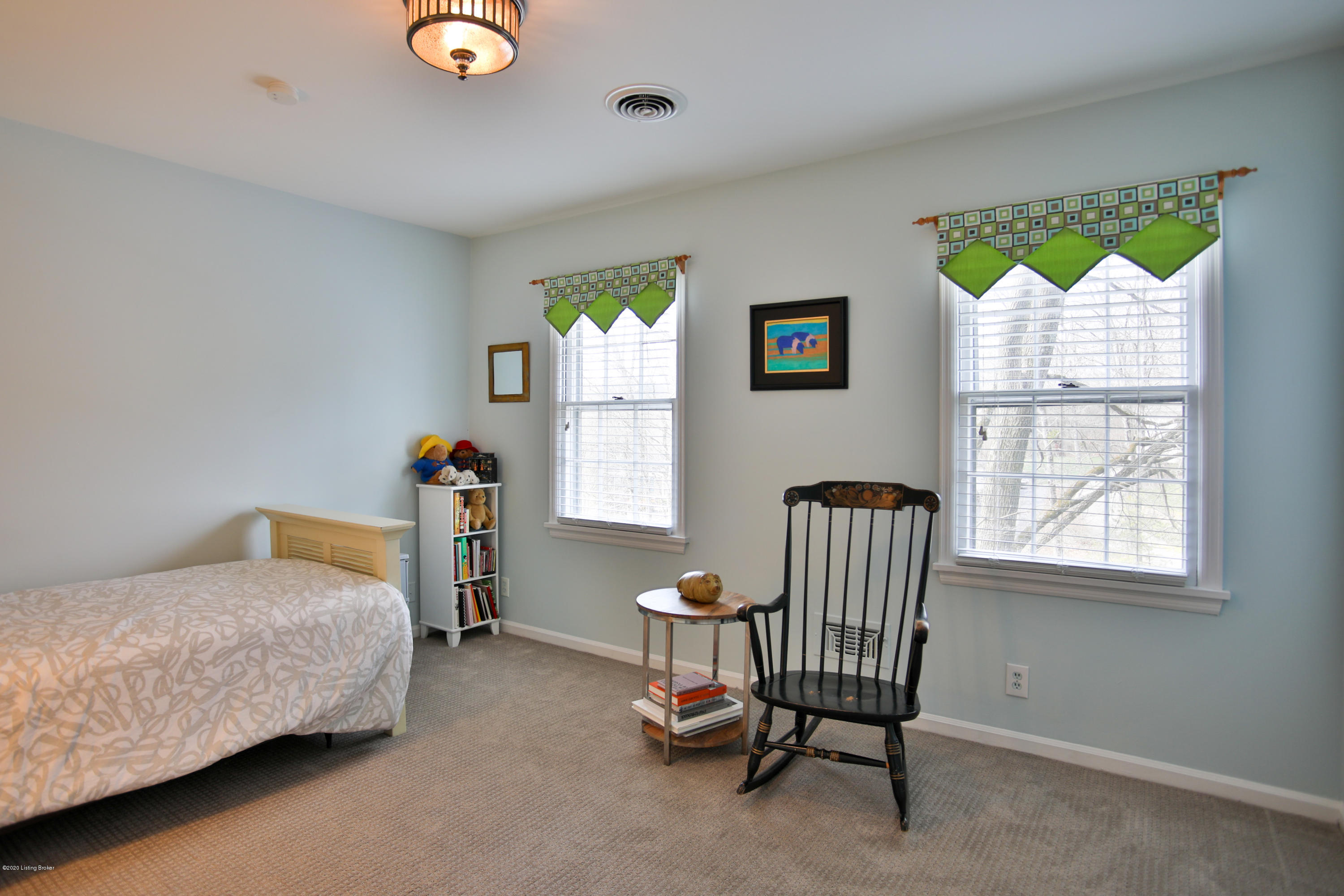 1811 Round Ridge Road Louisville, KY 40207 - Photo 42 of 58 1-49