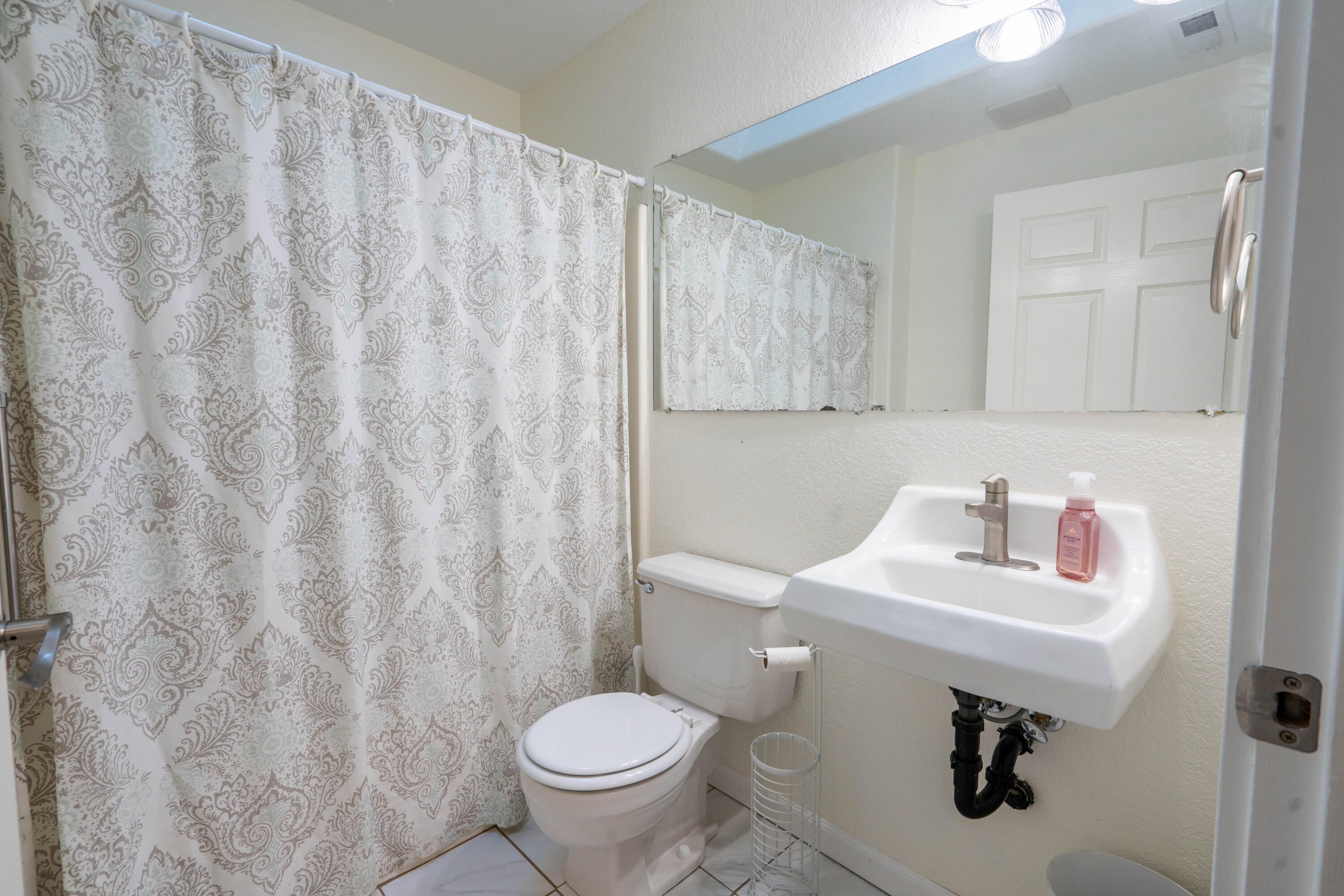61148 Benham Road Bend, OR 97702 - Photo 14 of 48 DSC08409-HDR