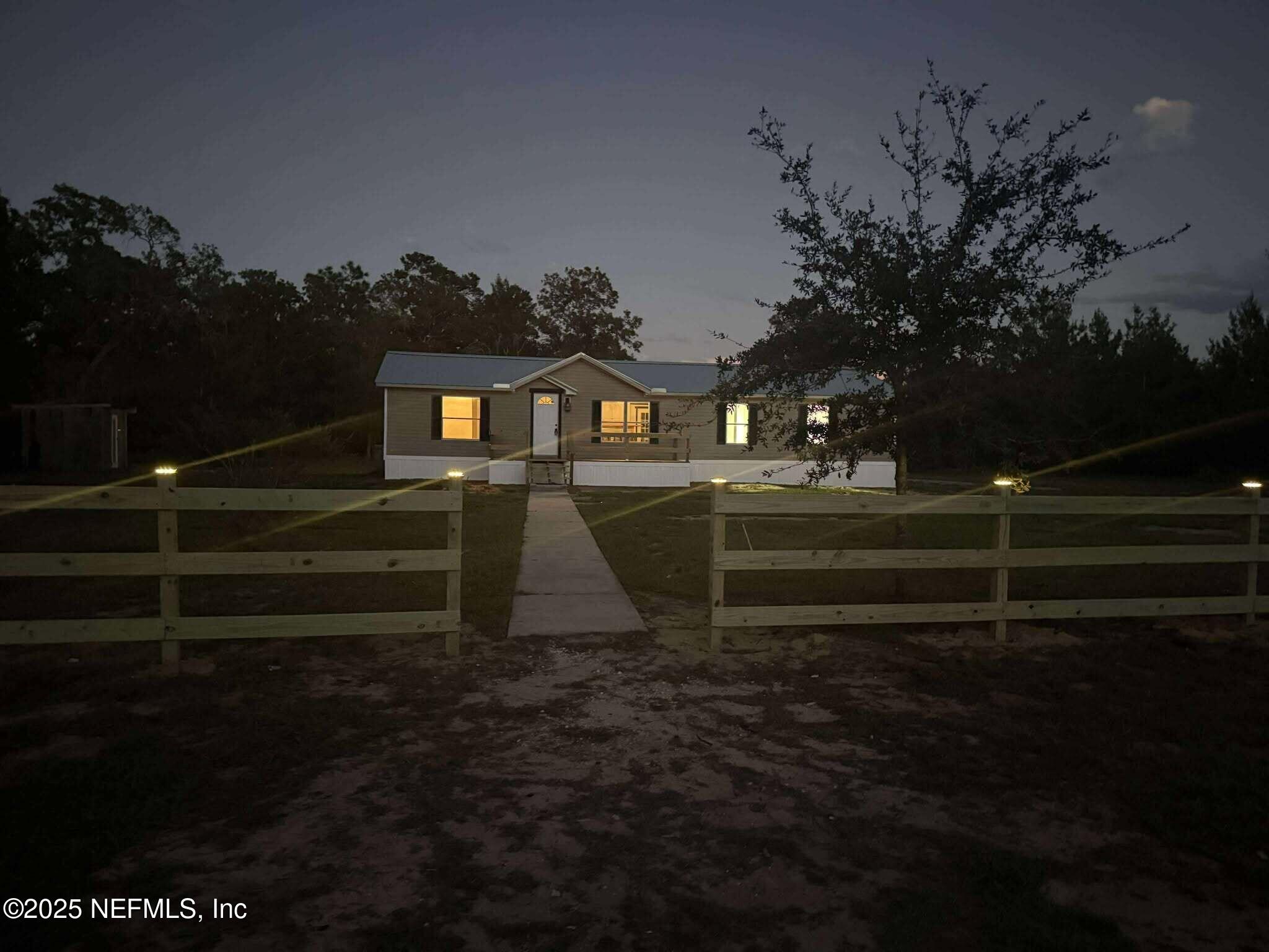 728 Cousintown Road Interlachen, FL 32148 - Photo 5 of 44 545847875_1309115997263409_5102176750676