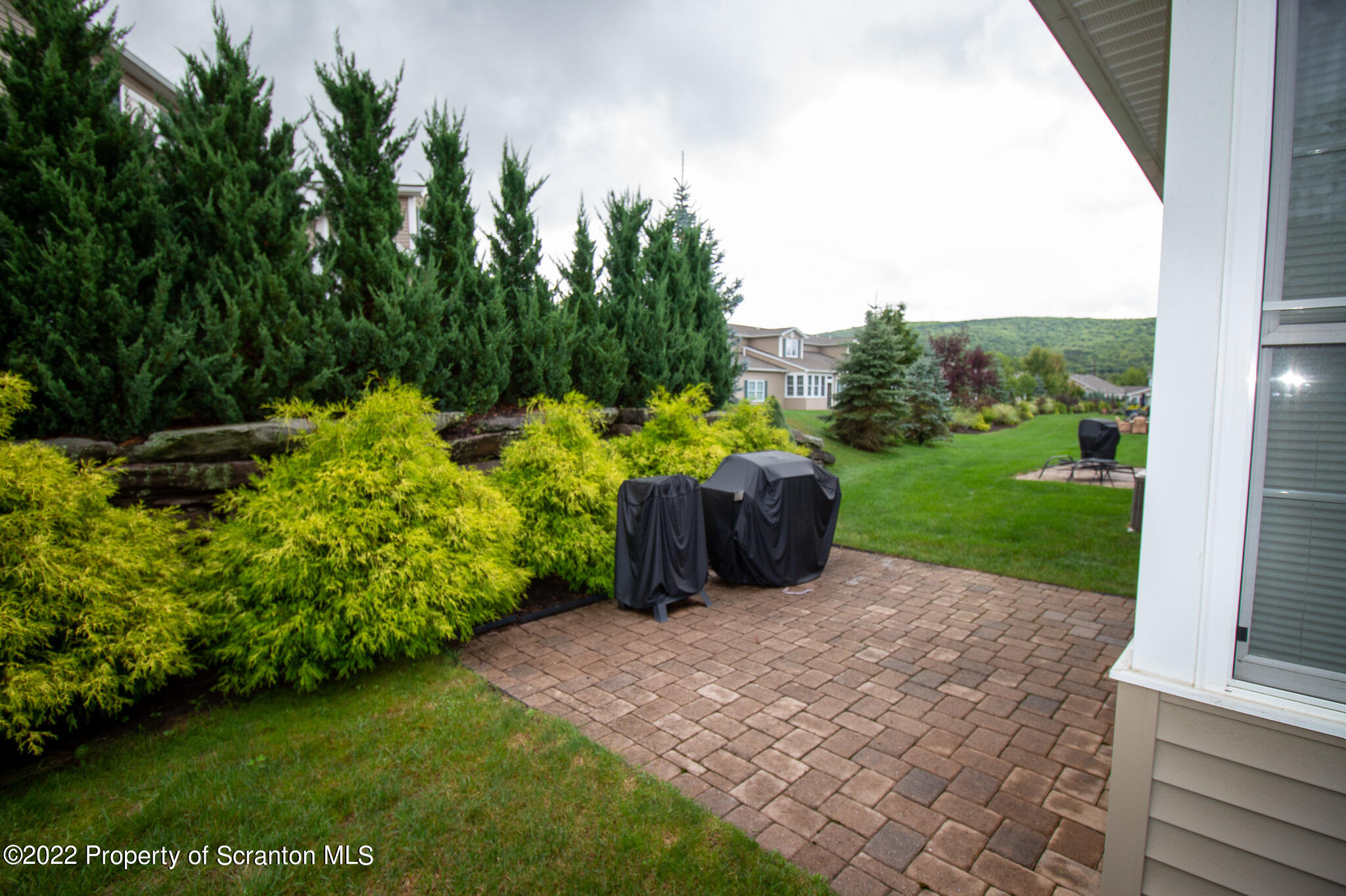 128 Wyndham Road Clarks Summit, PA 18411 - Photo 4 of 25 Gallery Image 4