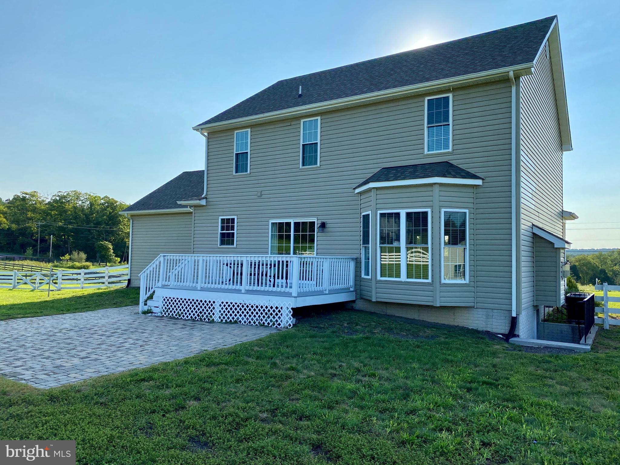 900 South Hayfield Road Winchester, VA 22602 - Photo 5 of 53 16 x 10 Deck and Paver Patio